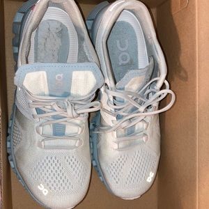 Women’s cloud x shoes in color aloe/ surf size 6